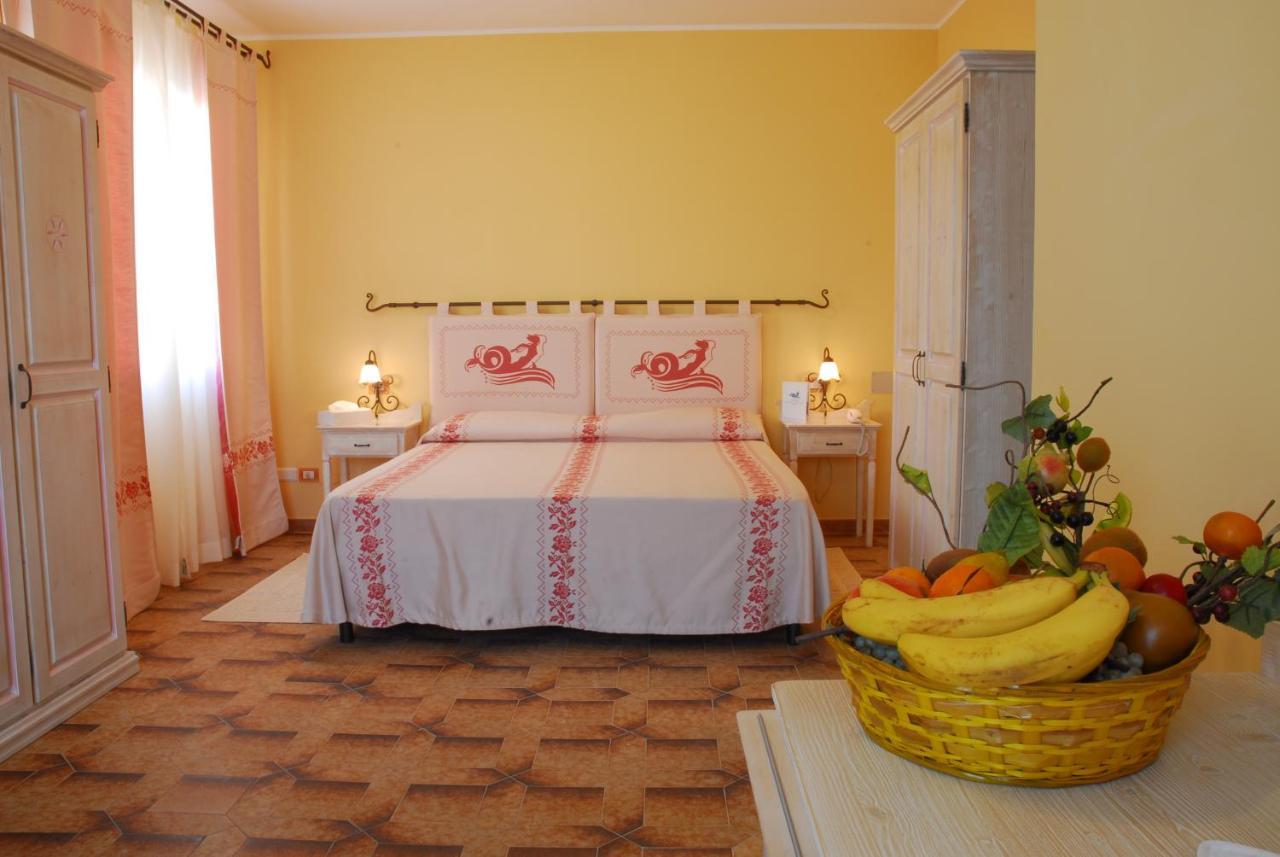 Le Nereidi Hotel & Residence Con Piscina-Tennis-Fitness-Parcheggio Coperto-Sala Conferenze La Maddalena  Luaran gambar