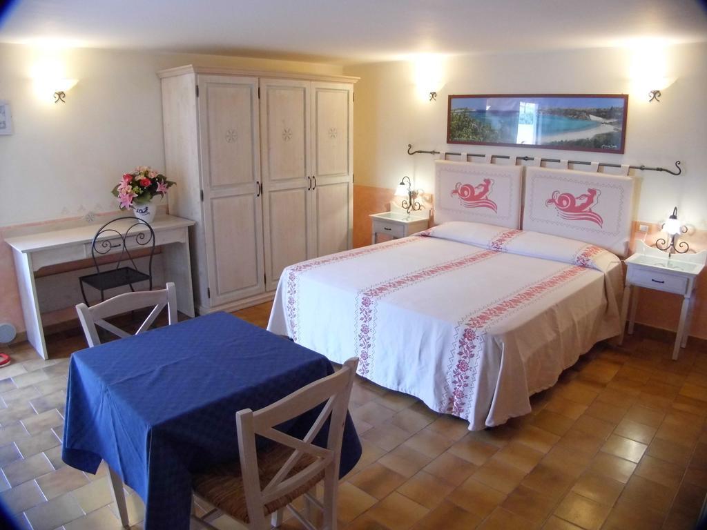 Le Nereidi Hotel & Residence Con Piscina-Tennis-Fitness-Parcheggio Coperto-Sala Conferenze La Maddalena  Luaran gambar