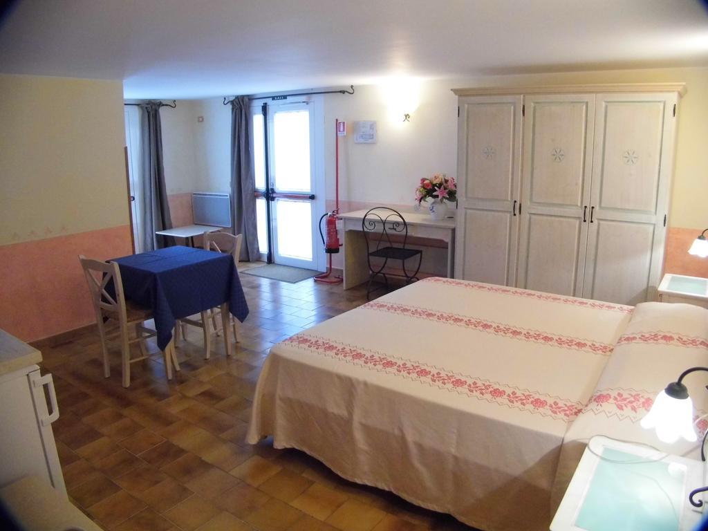 Le Nereidi Hotel & Residence Con Piscina-Tennis-Fitness-Parcheggio Coperto-Sala Conferenze La Maddalena  Luaran gambar